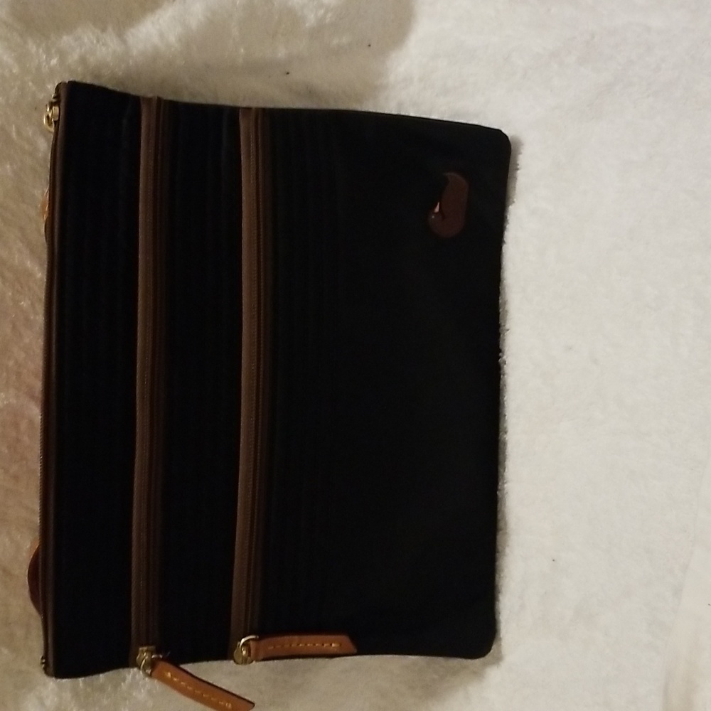 Dooney and Bourke Nylon crossbody purse